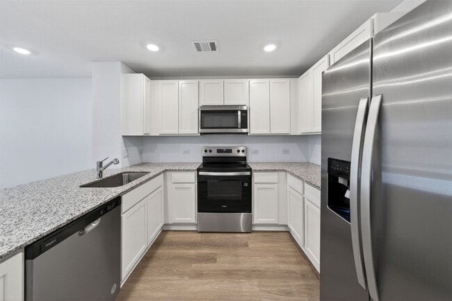 Building Photo - 2037 E Gemini Dr