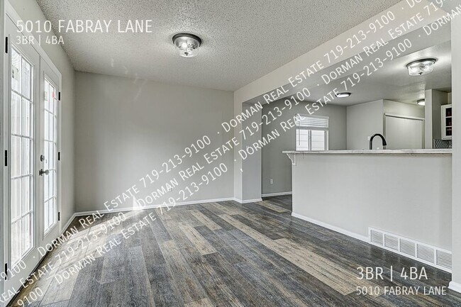 Building Photo - 5010 Fabray Ln