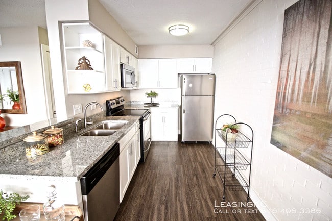 Building Photo - The Lakota on Grand