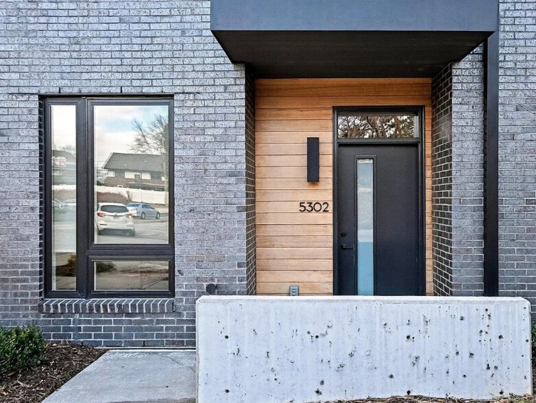 Building Photo - 5302 Elmwood Plz