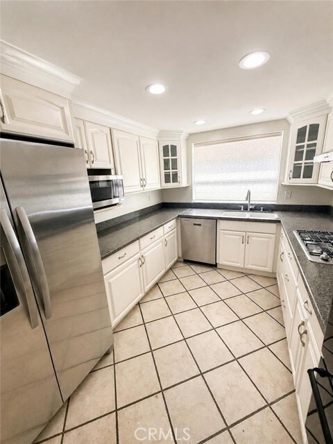 Building Photo - 900 Sierra Madre Ave