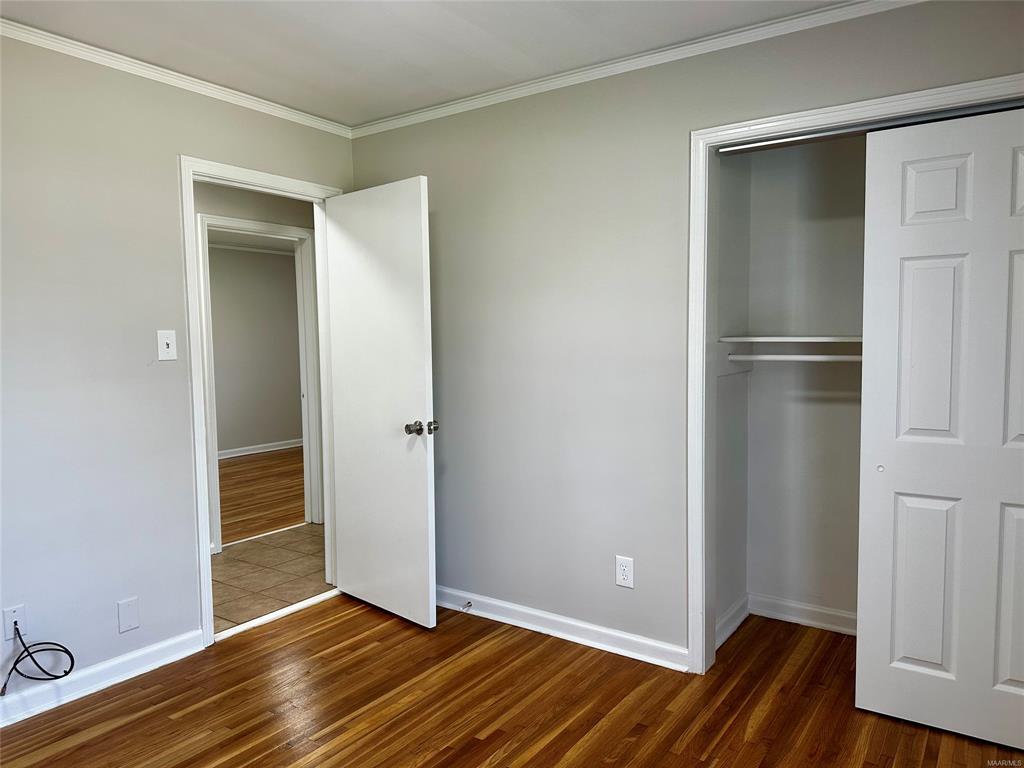 Building Photo - 712 Sir Michael Dr