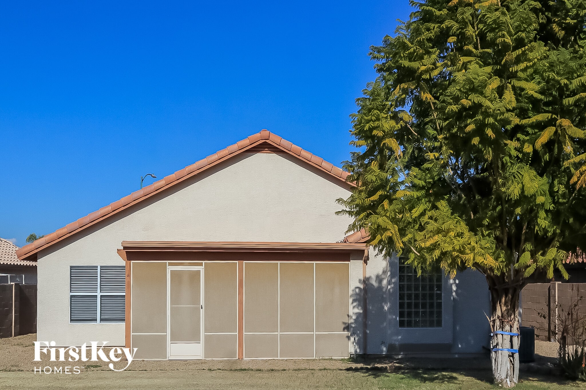 Building Photo - 12557 W Holly St