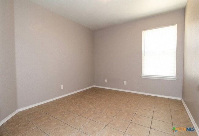 Building Photo - 304 Jeff Gordon Dr