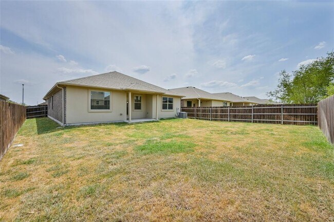 Building Photo - 18412 Calasetta Dr