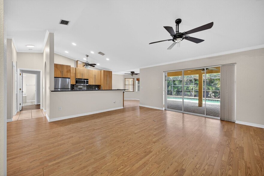 Building Photo - Charming 3-Bedroom Home with Private Pool in Buckingham Air Park