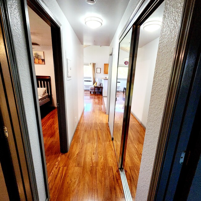 Building Photo - 488 Kaiolohia St