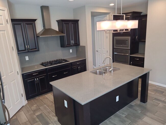 Building Photo - Exceptional Cooley Station Rental: 3-Bed, 2-Bath Home with Office/Den, Gourmet Kitchen, and Commu...