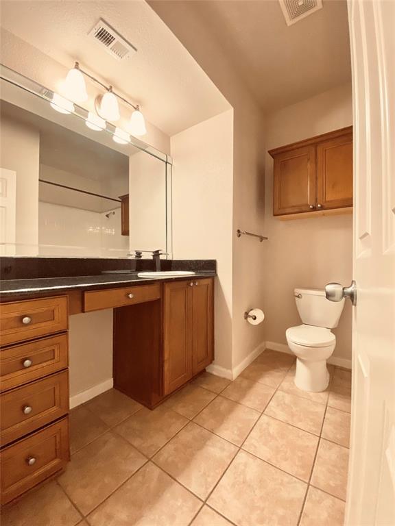 Building Photo - 2255 Braeswood Park Dr
