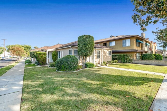 Building Photo - 340 N Monterey St