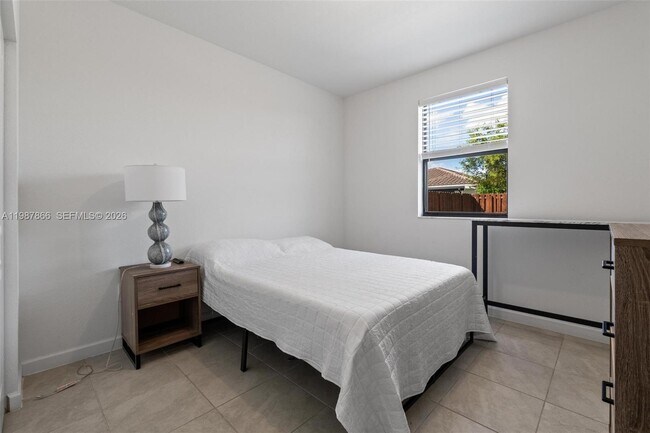 Building Photo - 11903 SW 241st St