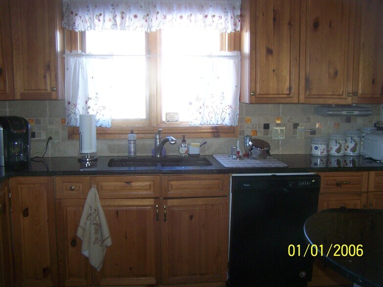 Building Photo - 2170 Long Spur