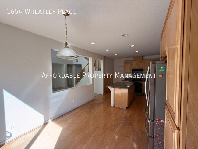 Building Photo - 1654 Wheatley Pl
