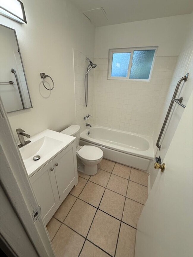 Building Photo - Welcome To Your New Home In The Heart Of Berkeley