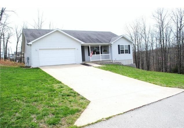 Building Photo - 4 bedroom, 3 bath Ranch Style Home
