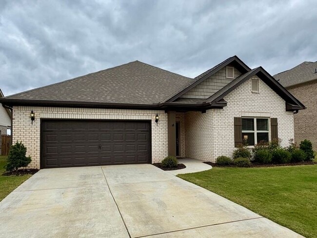 Primary Photo - Extra Square footage, Mountain Views