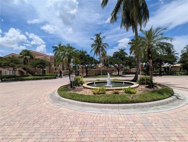 Building Photo - 7970 N Nob Hill Rd