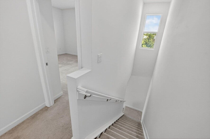 Building Photo - 4645 Meyerson Pl