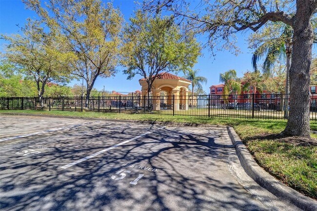 Building Photo - 2722 Via Tivoli