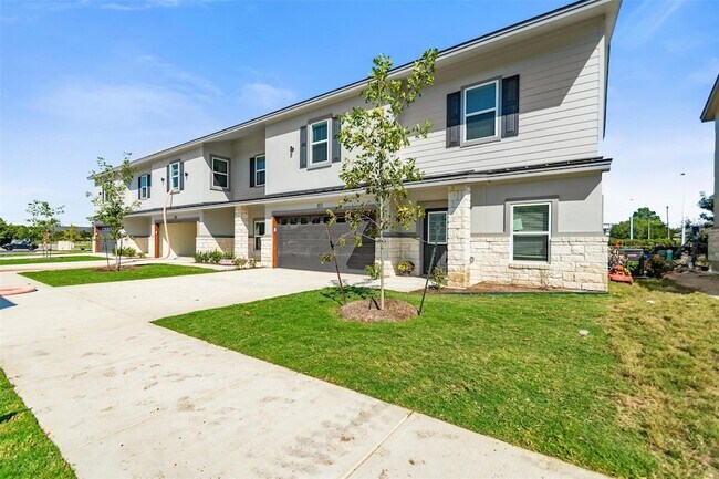 Building Photo - 2105 Tiger Trail