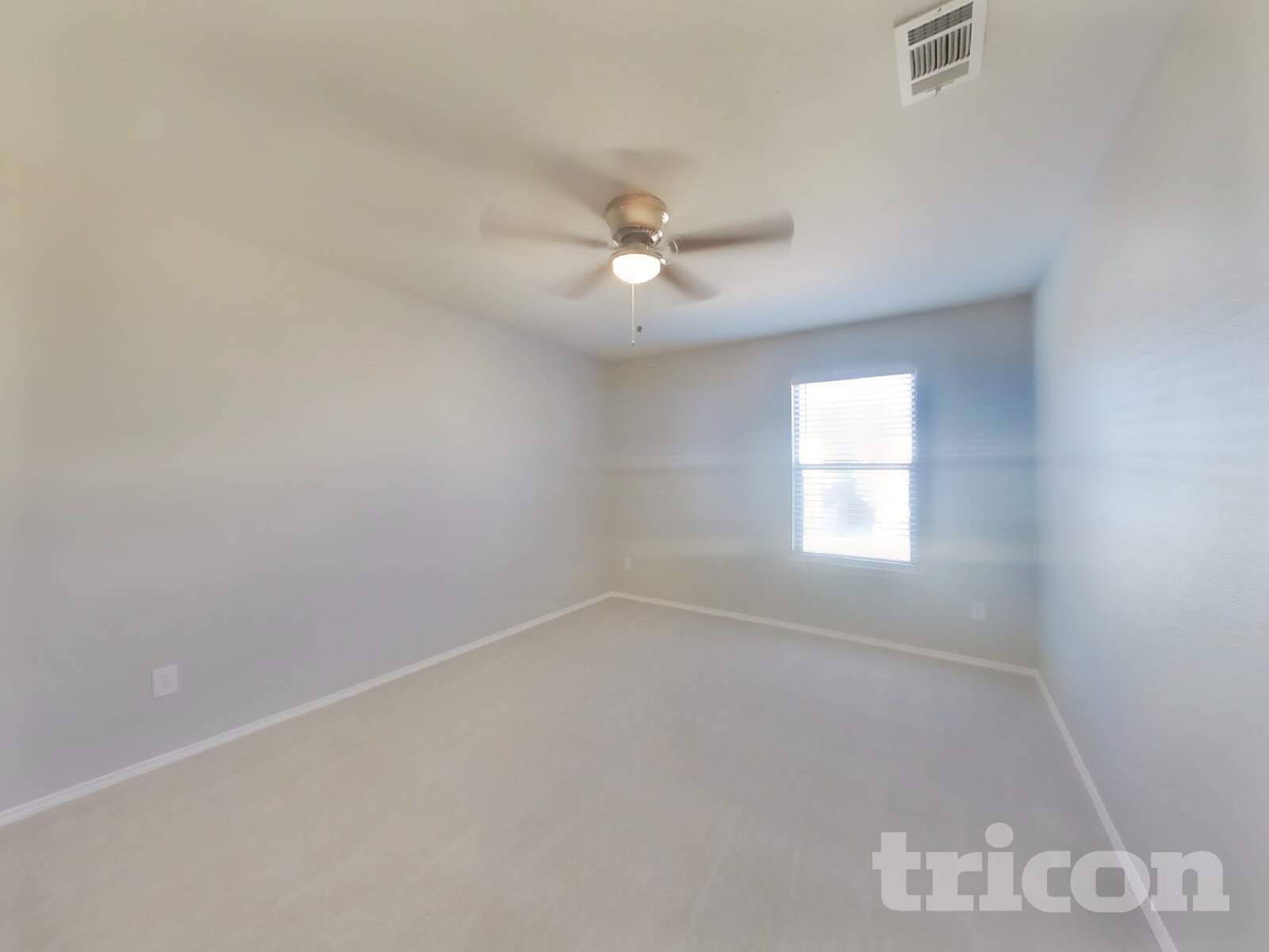 Building Photo - 5033 Meridian Ln