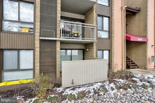 Building Photo - 6009 Majors Ln