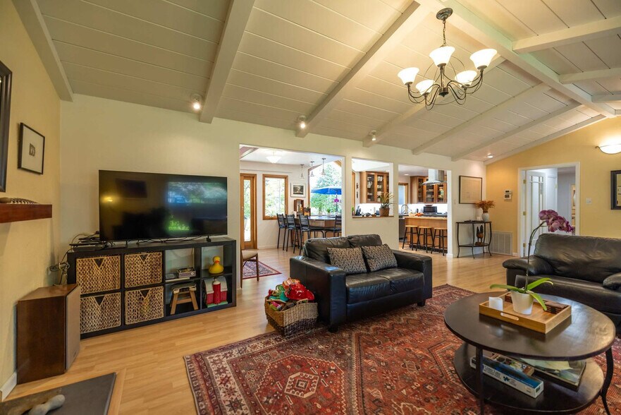 Building Photo - 611 Rheem Blvd