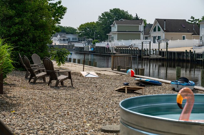 Building Photo - 771 Jane Dr