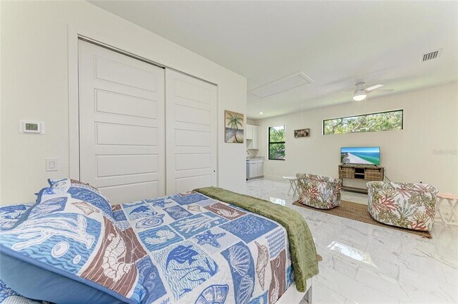 Building Photo - 7161 Manasota Key Rd