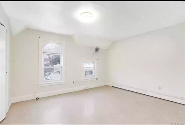 Building Photo - 89 N Malcolm St