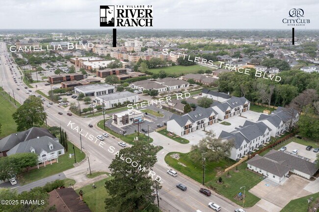 Building Photo - 1510 Kaliste Saloom Rd