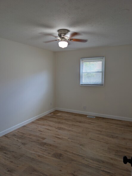 Building Photo - 5768 Stormcroft Ave