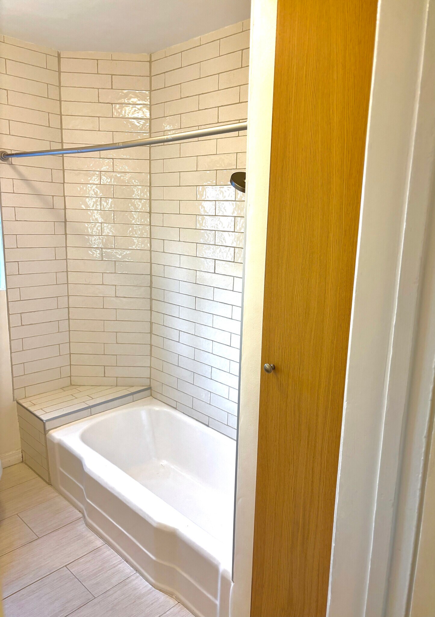 Building Photo - 8523 Pickford St