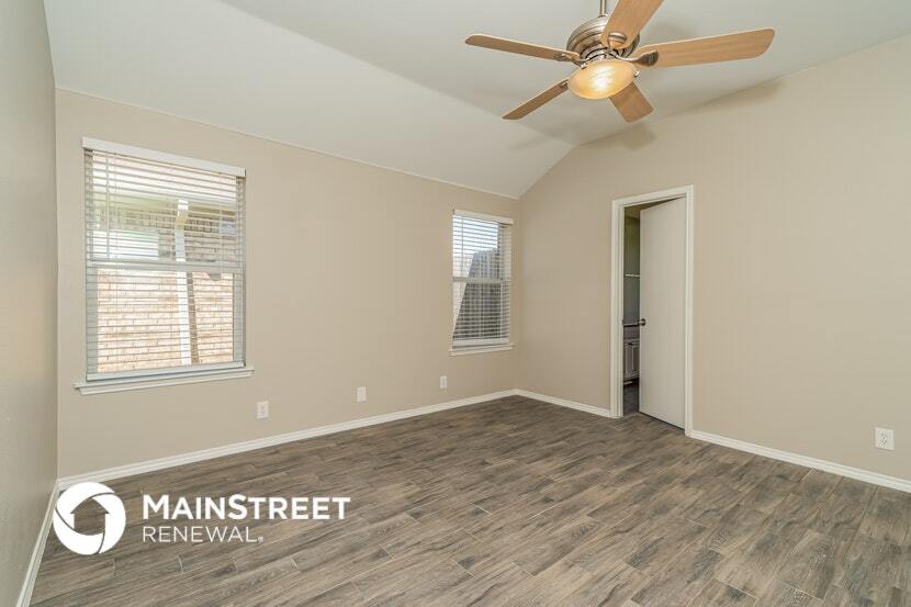 Building Photo - 8015 Splitrail Ct