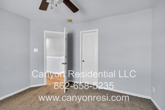Building Photo - 4148 Salem Springs Ct