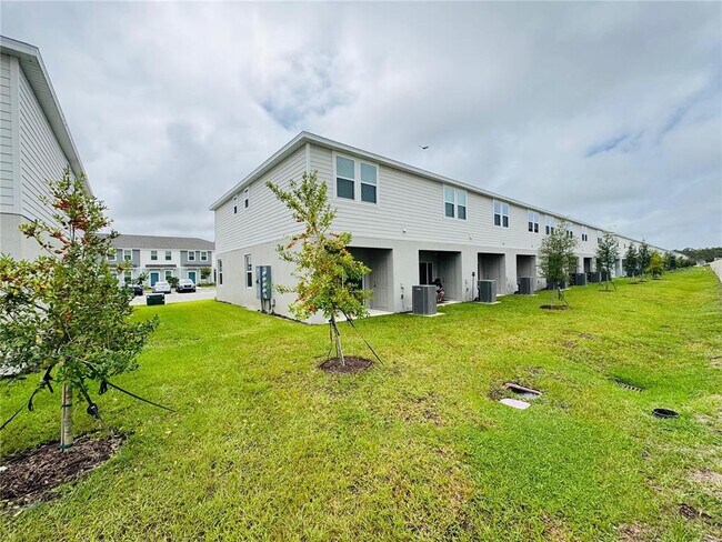 Building Photo - 3140 Skyline Lp