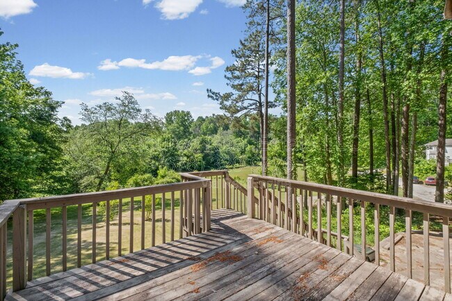 Building Photo - 195 Cross Brook Dr
