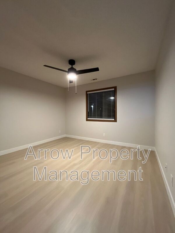 Building Photo - 2380 N 44th St