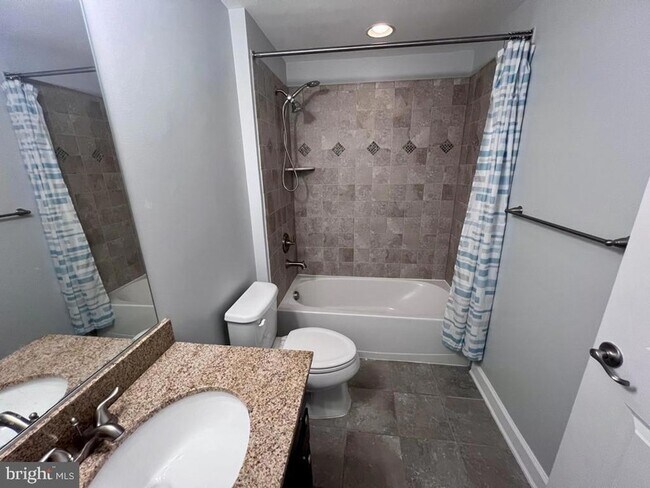 Building Photo - 42403 Pine Forest Dr