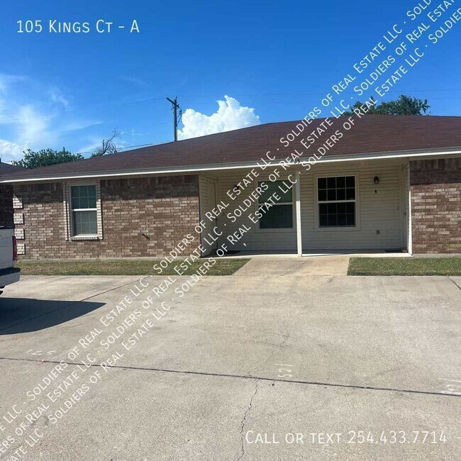 Primary Photo - 105 Kings Ct