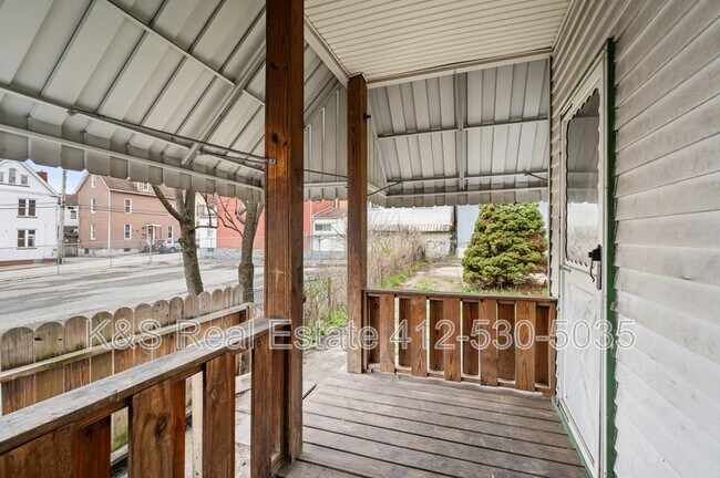 Building Photo - 134 Corey Ave