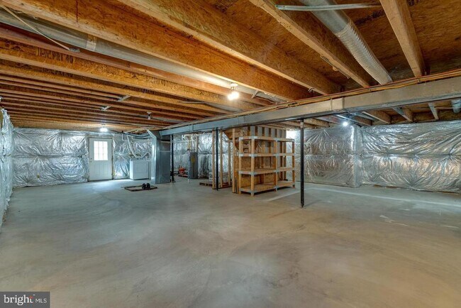 Building Photo - 45921 Altman Ct