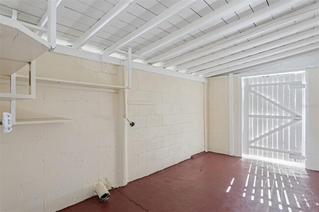 Building Photo - 1308 E Sligh Ave