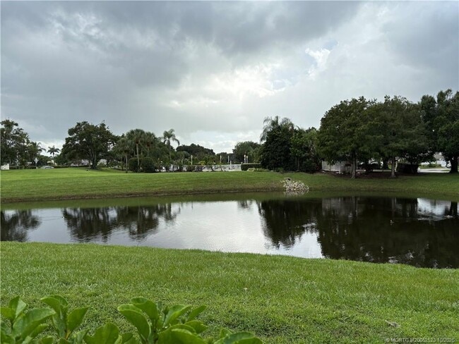 Building Photo - 3566 SW Sunset Trace Cir