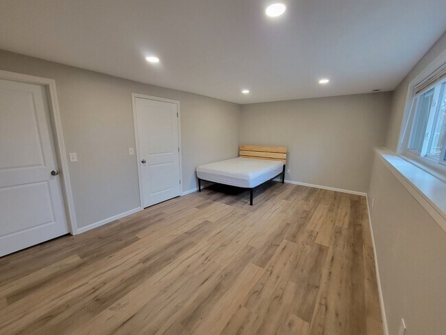 Building Photo - 522 Huntridge Dr