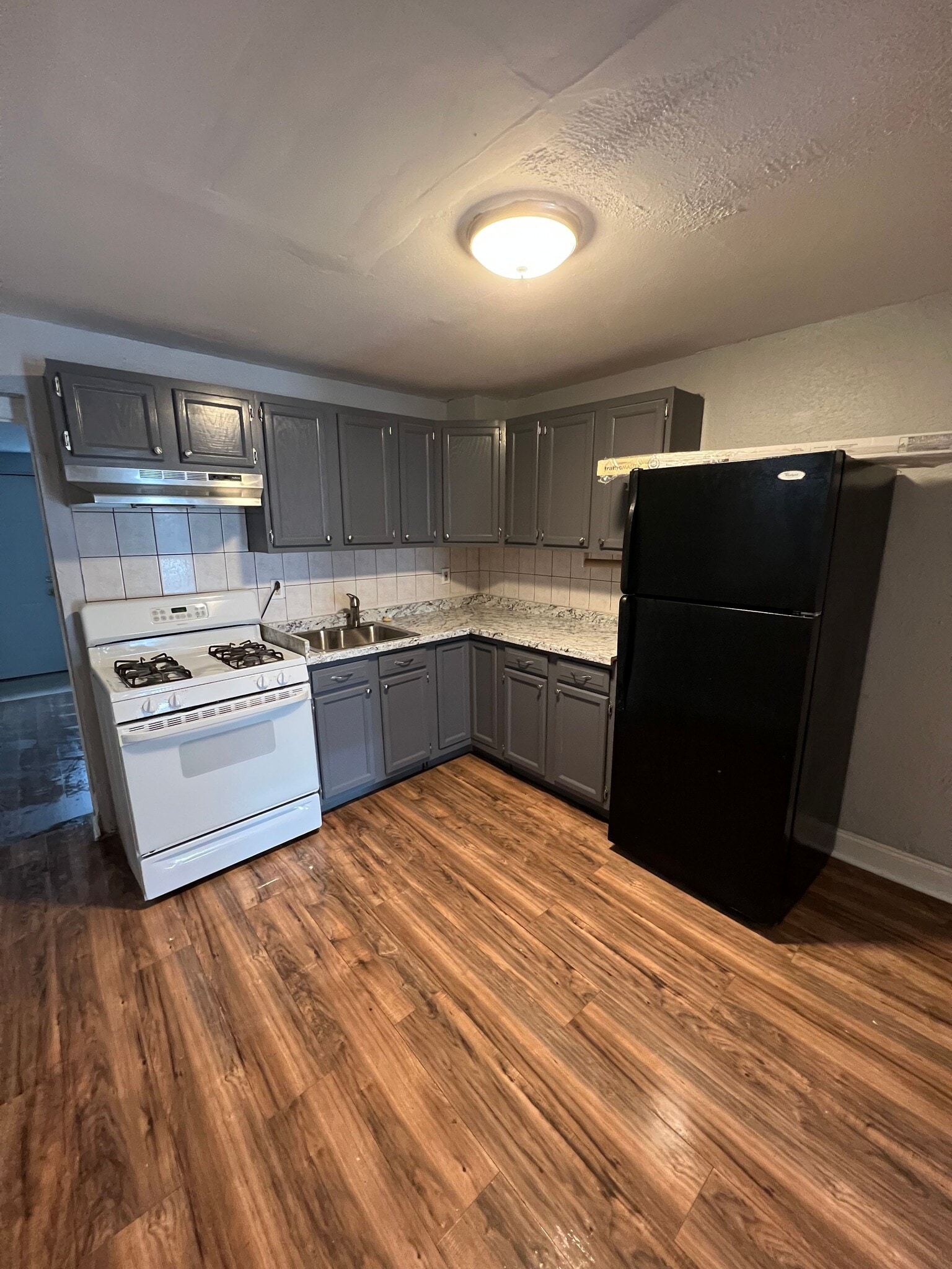 Building Photo - 2135 E Auburn St