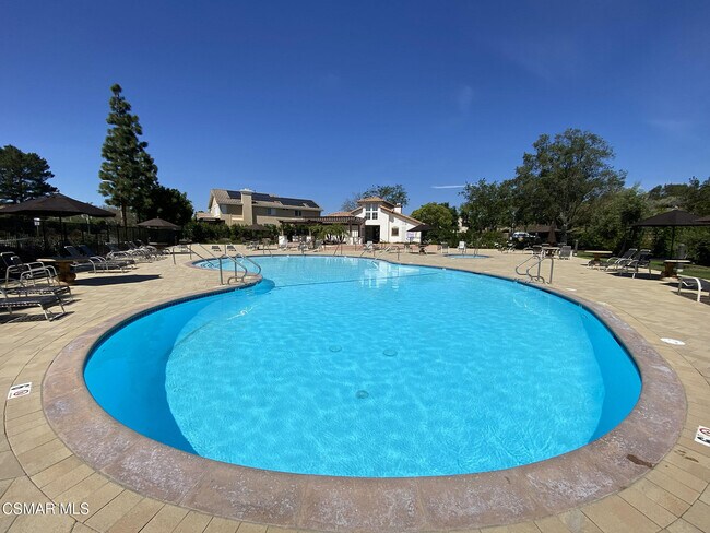 Building Photo - 1420 Sapphire Dragon St