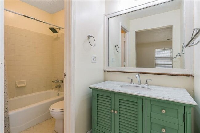 Building Photo - 5000 Village Green Way