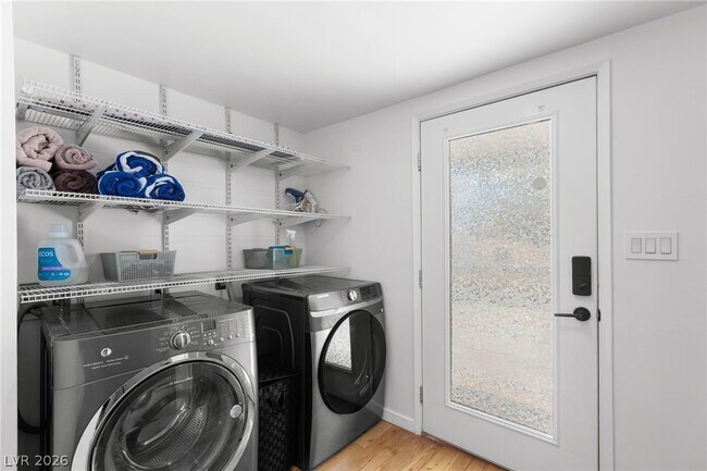 Building Photo - 1607 Pawnee Dr