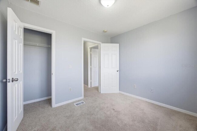 Building Photo - 713 Washington Palm Loop